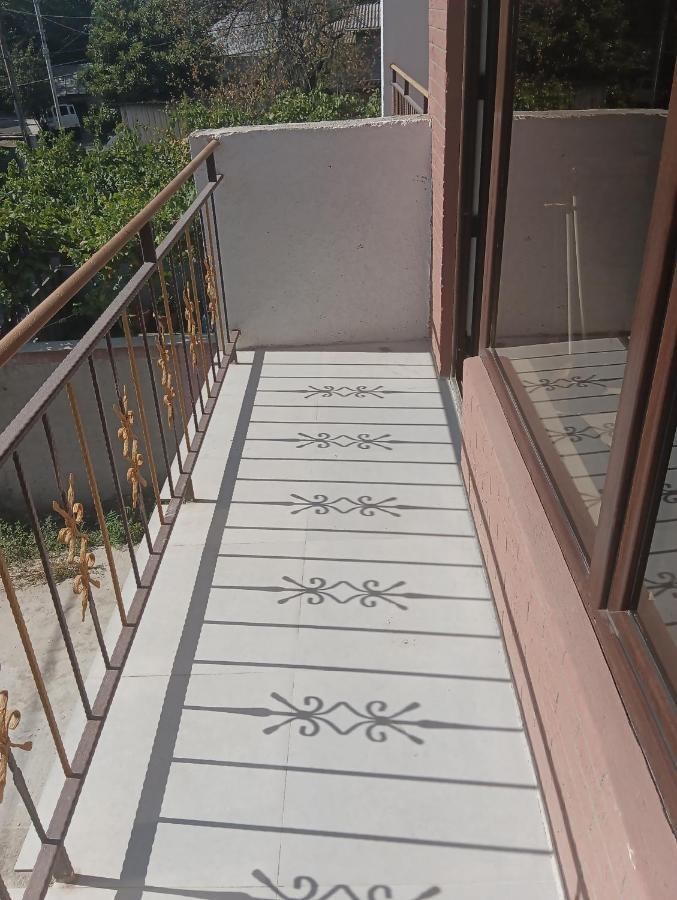 Mary'S Cozy & Lovely Studio On Very Quiet Khosharauli Street Tbilisi Exterior photo